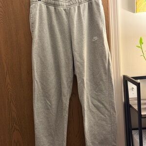 Women’s Nike Straight Leg Sweatpants